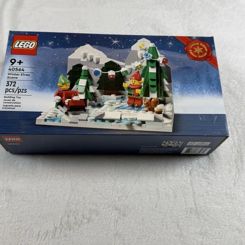 LEGO Seasonal: Winter Elves Scene (40564)